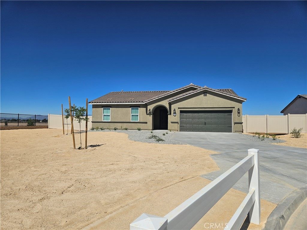 14792 Desert Lily Court, Apple Valley, CA 92307