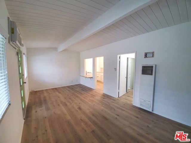 10333 Santa Monica Boulevard 10, Los Angeles, CA 90025