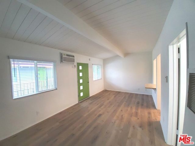 10333 Santa Monica Boulevard 10, Los Angeles, CA 90025