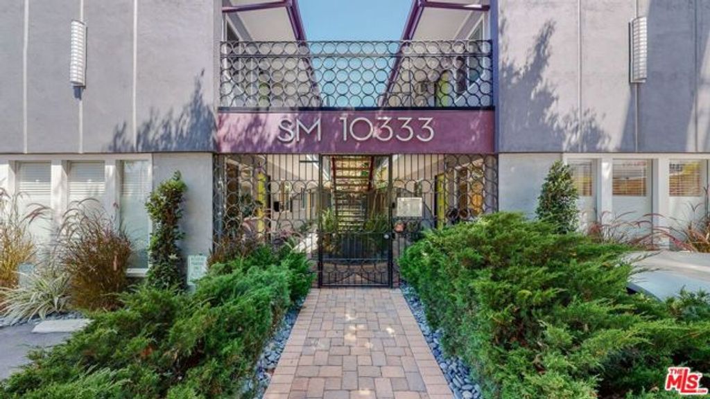10333 Santa Monica Boulevard 10, Los Angeles, CA 90025