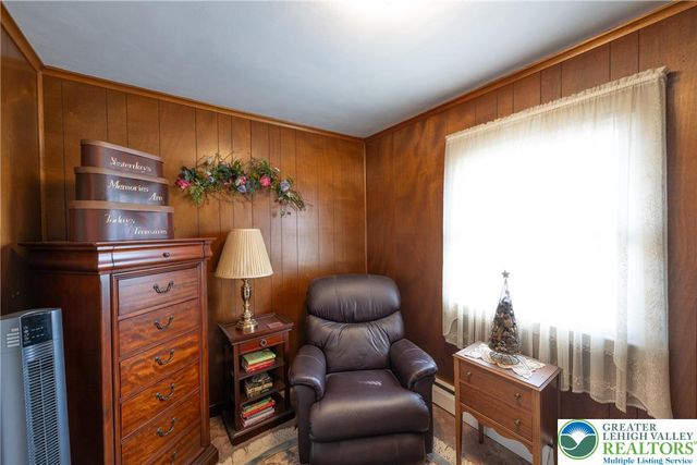 5556 Park Valley Road, North Whitehall Twp, PA 18078