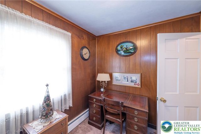 5556 Park Valley Road, North Whitehall Twp, PA 18078