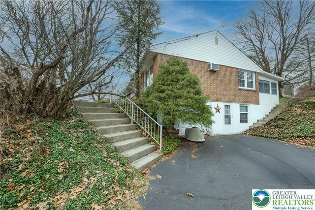 5556 Park Valley Road, North Whitehall Twp, PA 18078