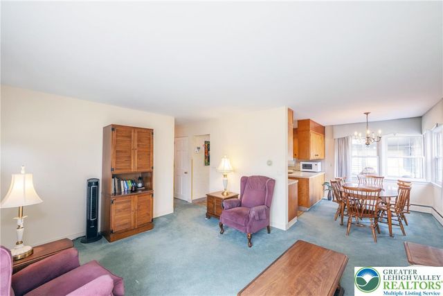 5556 Park Valley Road, North Whitehall Twp, PA 18078