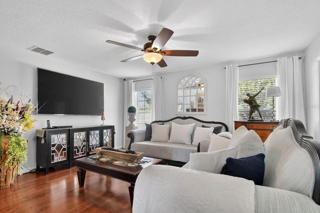 10352 MOSHIE LANE, San Antonio, FL 33576