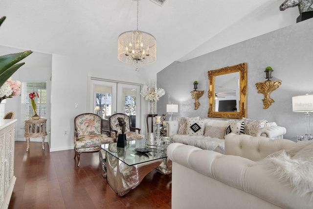 10352 MOSHIE LANE, San Antonio, FL 33576