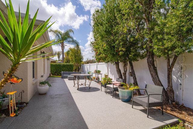 10352 MOSHIE LANE, San Antonio, FL 33576