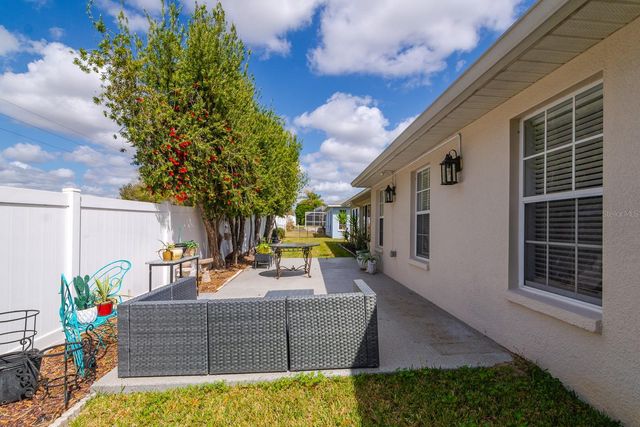 10352 MOSHIE LANE, San Antonio, FL 33576