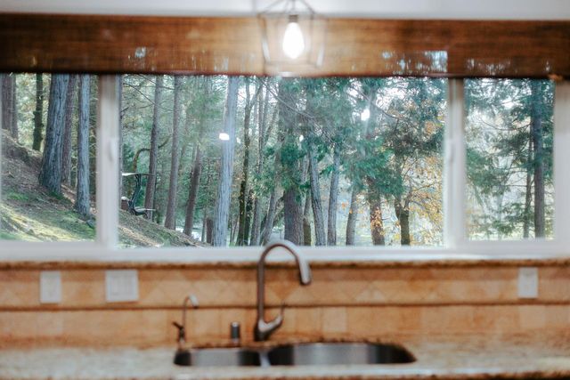 1325 Boole Rd, Applegate, CA 95703