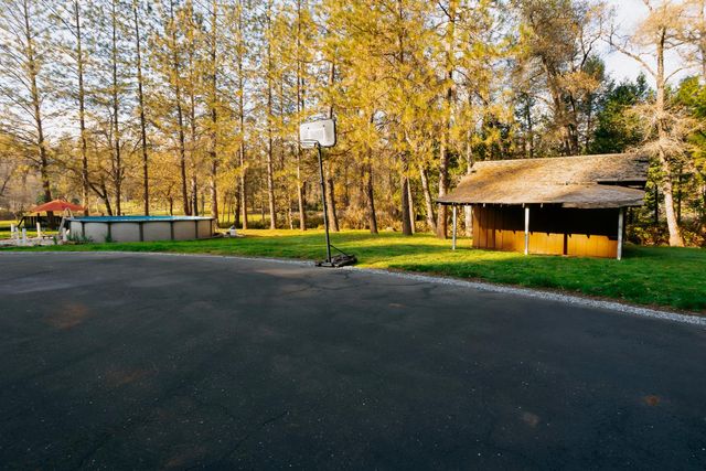 1325 Boole Rd, Applegate, CA 95703