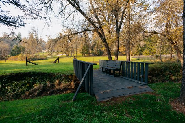 1325 Boole Rd, Applegate, CA 95703