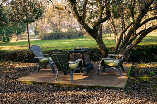 1325 Boole Rd, Applegate, CA 95703