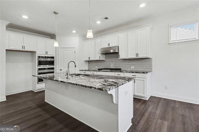 375 Plainfield Street, Fayetteville, GA 30215