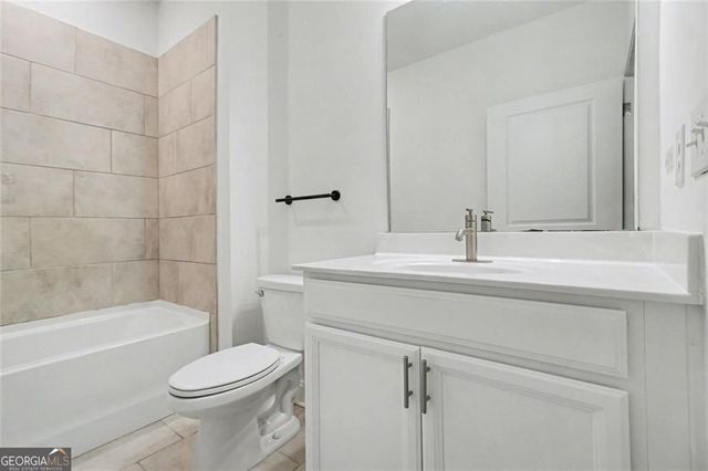 375 Plainfield Street, Fayetteville, GA 30215