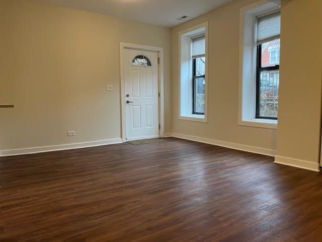 2127 N Winchester Avenue, Chicago, IL 60614
