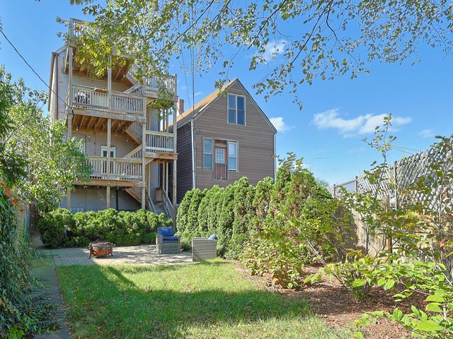 2127 N Winchester Avenue, Chicago, IL 60614