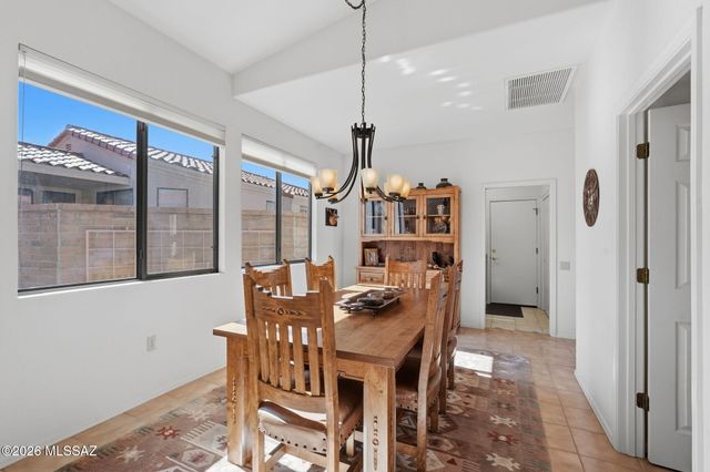 4927 S Gloria View Court, Green Valley, AZ 85622