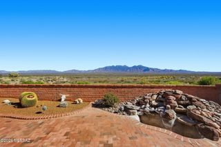 4927 S Gloria View Court, Green Valley, AZ 85622