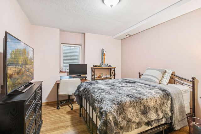 9498 Hamlet Avenue S, Cottage Grove, MN 55016