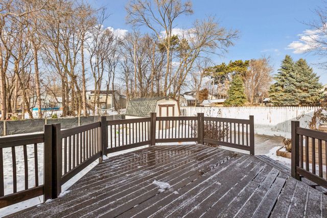 9498 Hamlet Avenue S, Cottage Grove, MN 55016