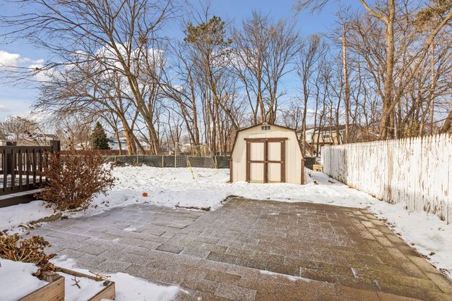 9498 Hamlet Avenue S, Cottage Grove, MN 55016