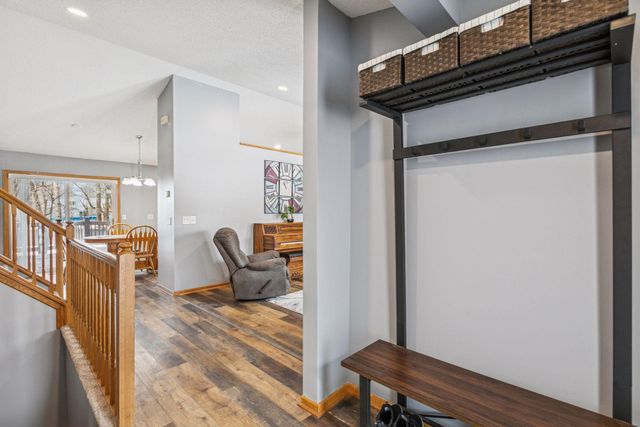 9498 Hamlet Avenue S, Cottage Grove, MN 55016