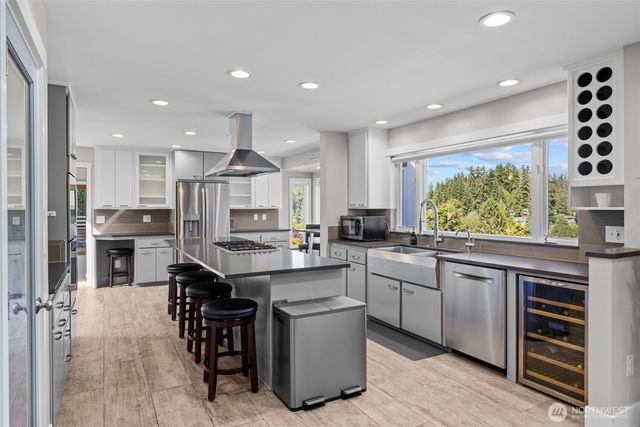 16231 Valhalla Drive, Bothell, WA 98011