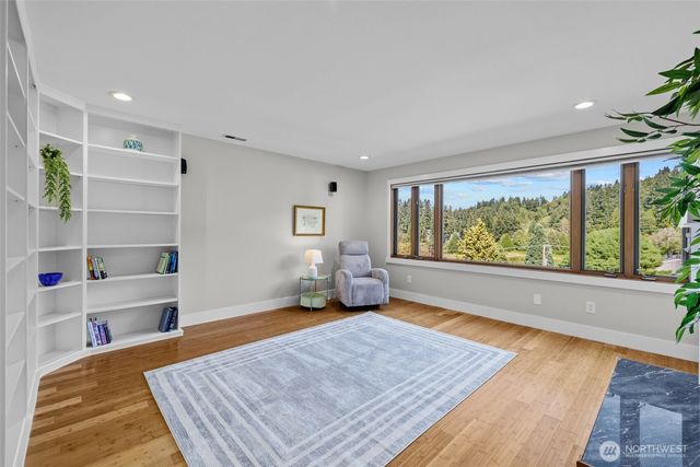 16231 Valhalla Drive, Bothell, WA 98011