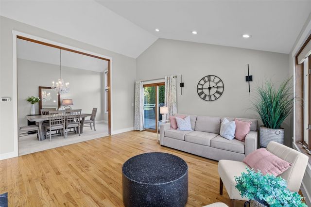 16231 Valhalla Drive, Bothell, WA 98011