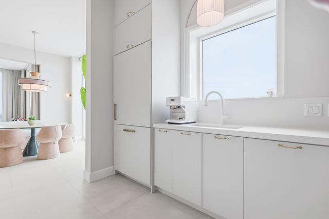 1945 S OCEAN Drive 2408, Hallandale Beach, FL 33009