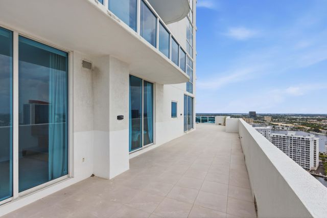 1945 S OCEAN Drive 2408, Hallandale Beach, FL 33009