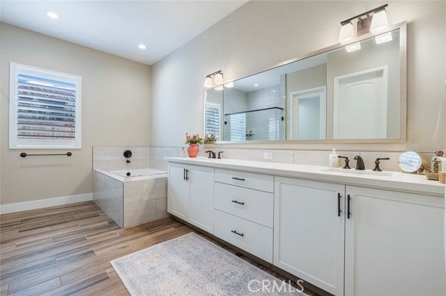 944 Horizon Drive, Madera, CA 93636