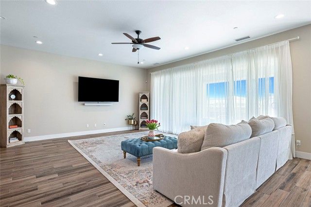 944 Horizon Drive, Madera, CA 93636