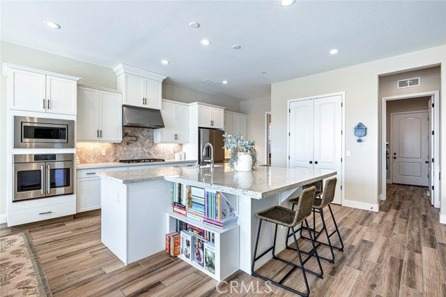 944 Horizon Drive, Madera, CA 93636