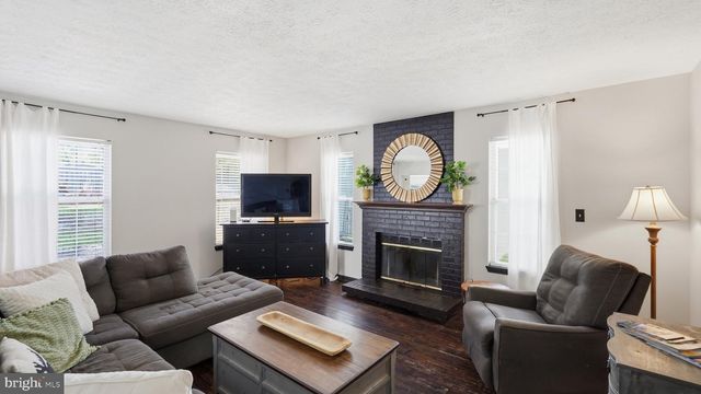 70 SAINT ROBERTS DR, Stafford, VA 22556