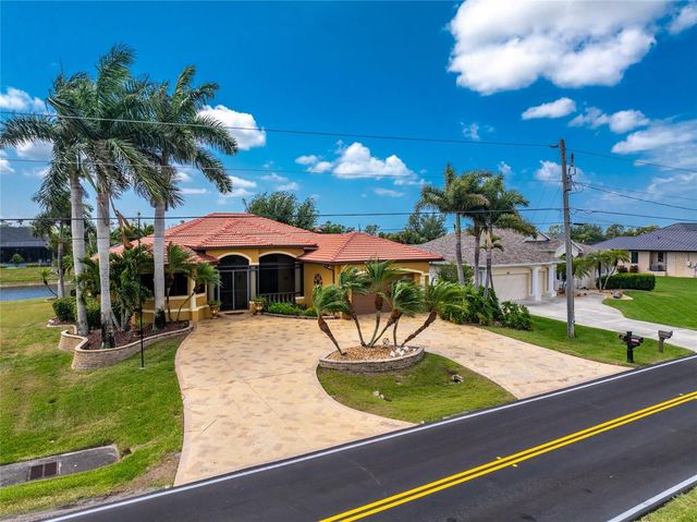 1141 ROTONDA CIRCLE, Rotonda West, FL 33947
