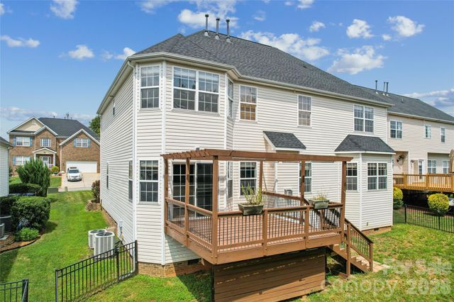104 Planters Drive, Statesville, NC 28677