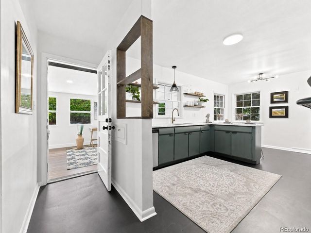 995 Zinnia Street, Golden, CO 80401