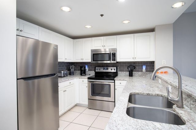 1751 E Scenic Highway 98 202, Destin, FL 32541