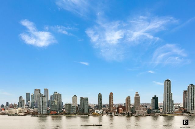 5 Tudor City Pl Apt 1427, New York City, NY 10017