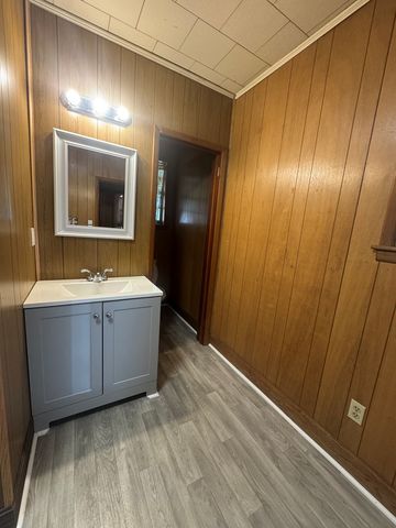 1000 E Lafayette, Dothan, AL 36301