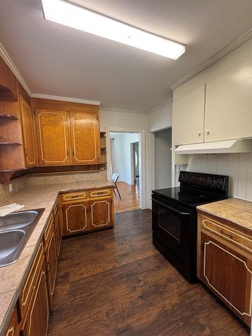 1000 E Lafayette, Dothan, AL 36301