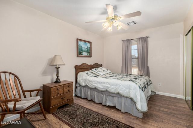 30 E 14TH Avenue, Apache Junction, AZ 85119