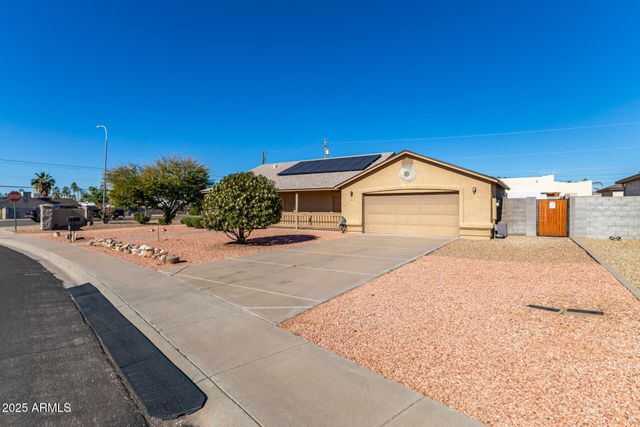 30 E 14TH Avenue, Apache Junction, AZ 85119