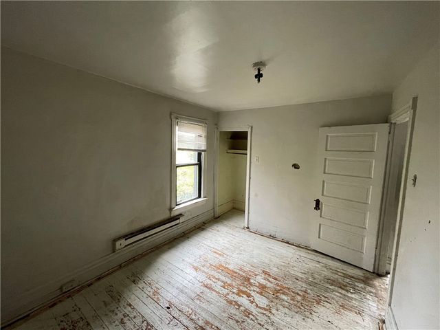 712.5 Penn St, N Braddock, PA 15104