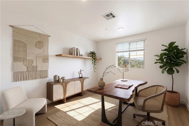 28390 Cats Claw Drive, Winchester, CA 92596
