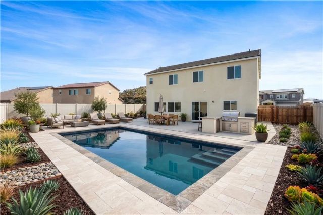 28390 Cats Claw Drive, Winchester, CA 92596