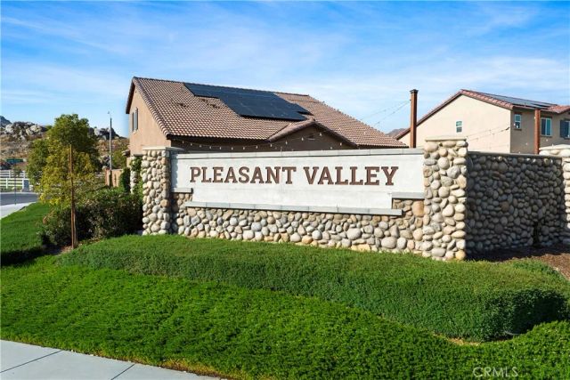28390 Cats Claw Drive, Winchester, CA 92596