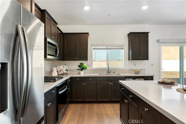 28390 Cats Claw Drive, Winchester, CA 92596