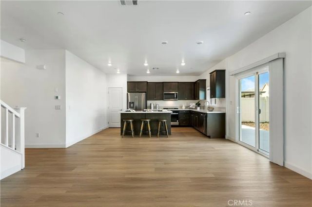 28390 Cats Claw Drive, Winchester, CA 92596